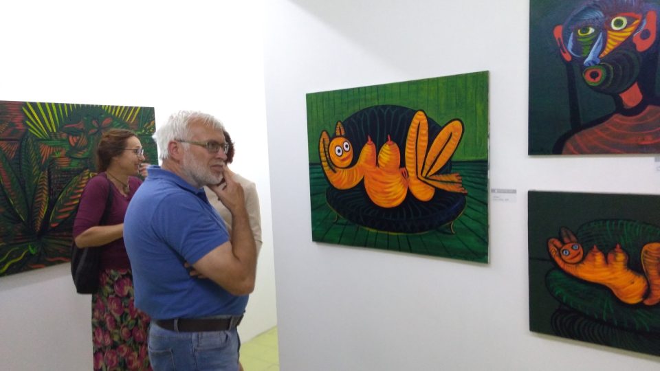 Alfréd Symůnek a jeho obrazy v liberecké galerii Prostor