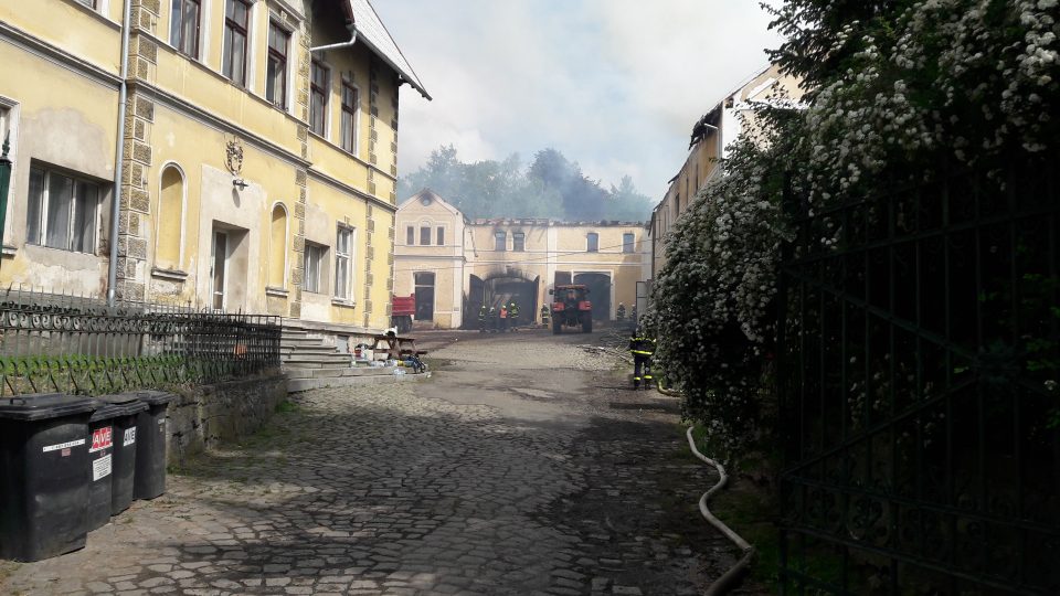 Požár štěpky Jindřichovice pod Smrkem
