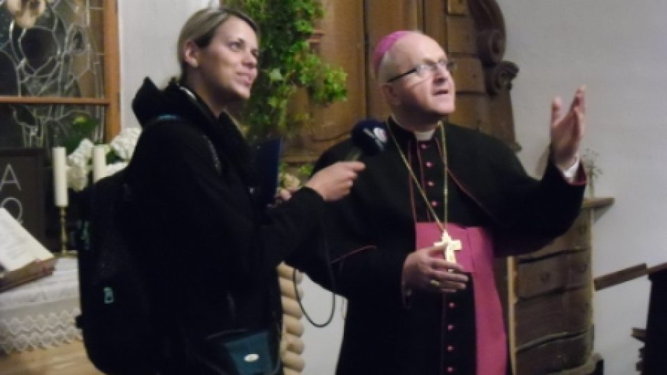 Nové křišťálové lustry obdivoval i litoměřický biskup Jan Baxant