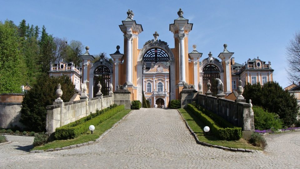 Rokokový zámek v Nových Hradech | foto: Tereza Brázdová, Český rozhlas Rokokový zámek v Nových Hradech