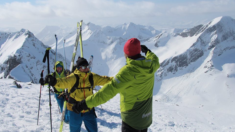 Norsko - Alena Zárybnická a Jiří Hölzel na vrcholu Sylvkallen