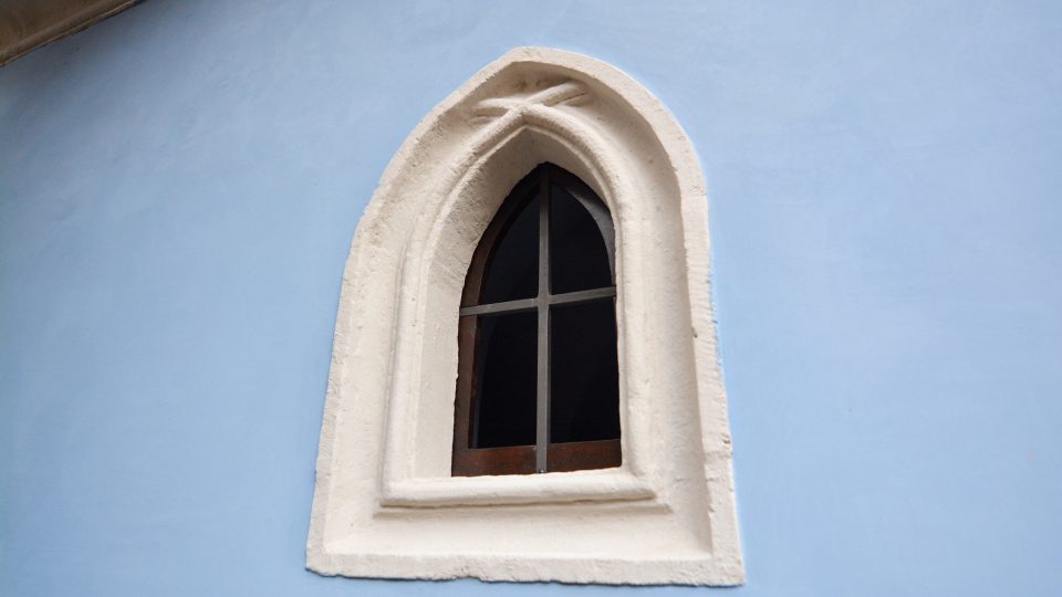 Má i opravená okna