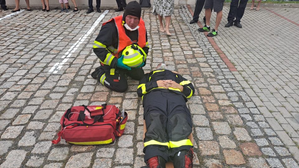 Dobrovolní hasiči ze Železného Brodu vyhráli krajské kolo vyprošťování u dopravních nehod