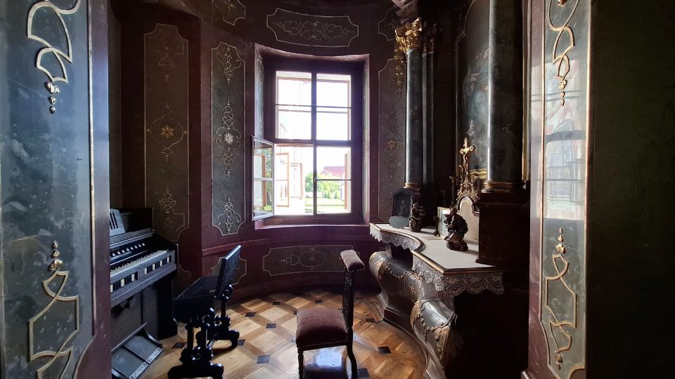 Na zámku je i místo pro duchovní záležitosti | foto: Markéta Vejvodová, Český rozhlas Na zámku je i místo pro duchovní záležitosti