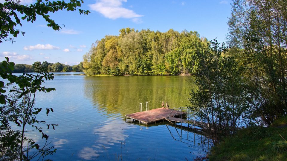 Rybník Pésečák v Příšovicích | foto: Jaroslav Hoření, Český rozhlas Rybník Pésečák v Příšovicích