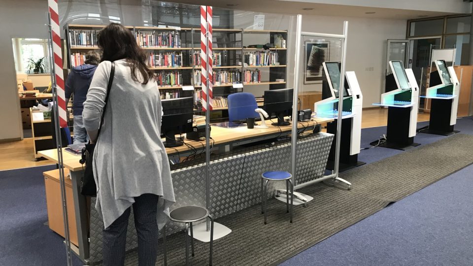 V knihovně dodržují bezpečnostní opatření