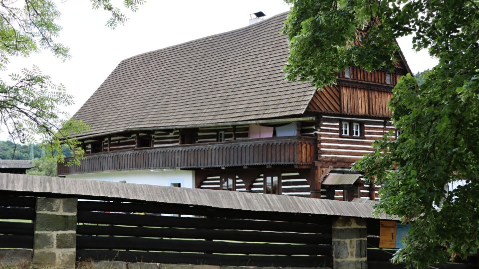 Dlaskův statek v Dolánkách u Turnova je národní kulturní památkou, kterou spravuje Muzeum Českého ráje