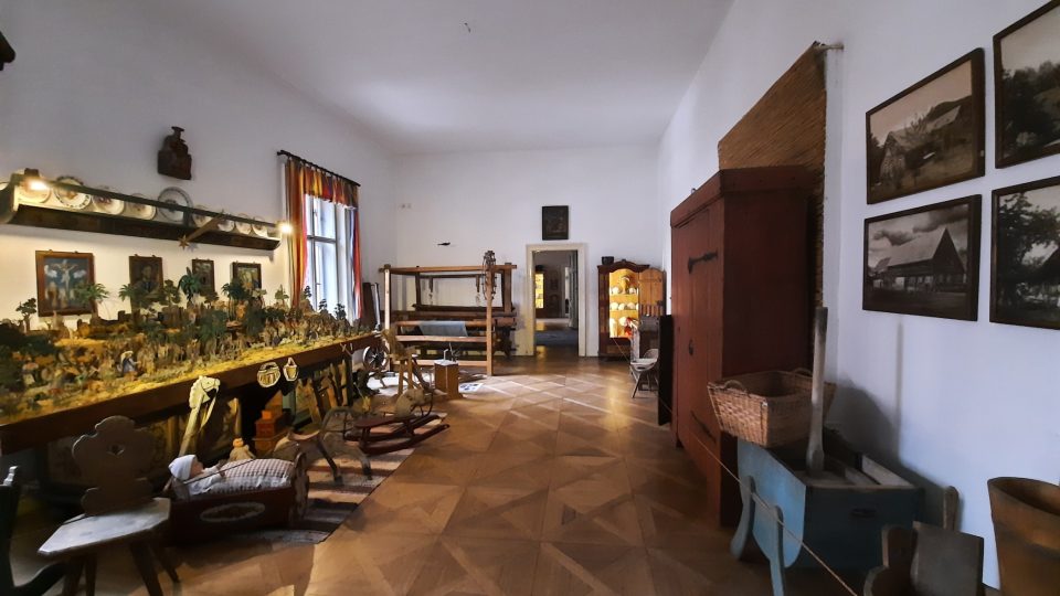 Muzeum má zajímavé sbírky dobového nábytku a exponátů z Podještědí