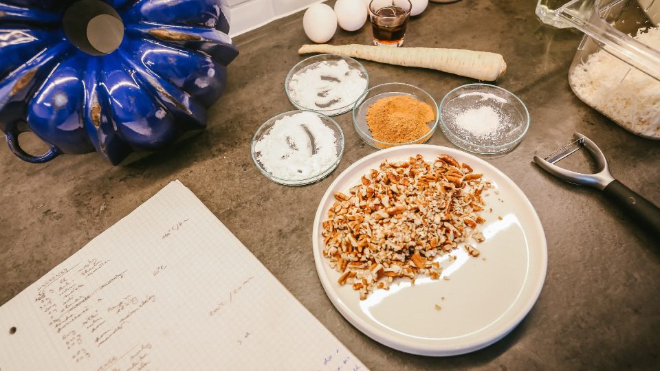 Suroviny na bábovku | foto: Jana Volková Suroviny na bábovku