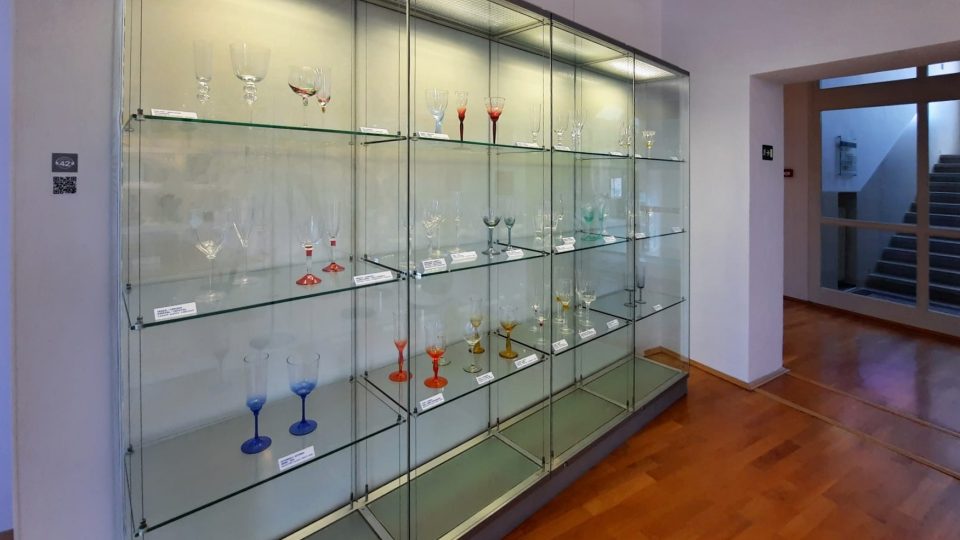 Číše pro Evropu vystavují v Muzeu skla a bižuterie v Jablonci nad Nisou