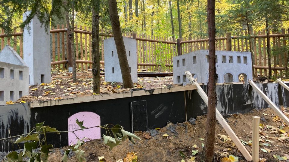 Park miniaturních domků v České Kamenici má být hotový na konci října