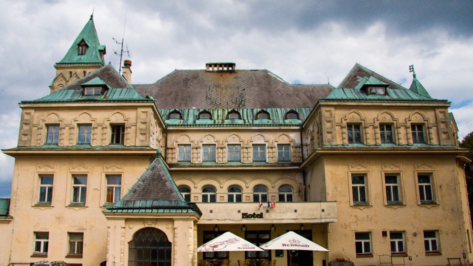 Kramářova vila slouží jako hotel