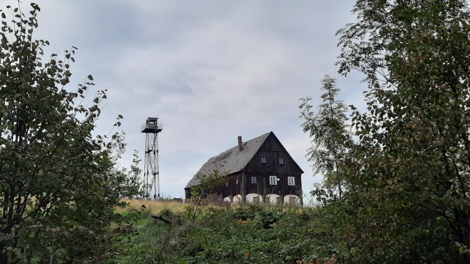 Stará pozorovací věž polských pohraničníků