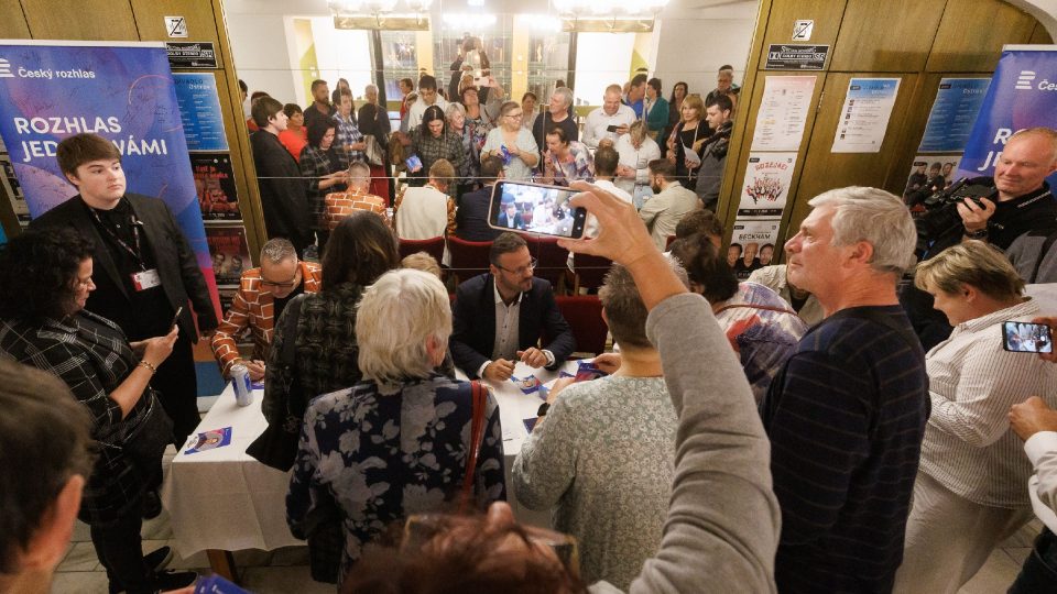 Autogramiáda po skončení show