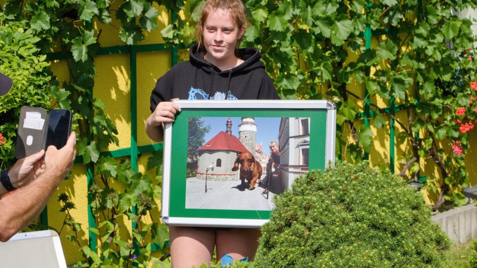 V polském Parku miniatur v Kowarech provází Barbora Brzoňová z Jablonce nad Nisou | foto: Jaroslav Hoření, Český rozhlas V polském Parku miniatur v Kowarech provází Barbora Brzoňová z Jablonce nad Nisou