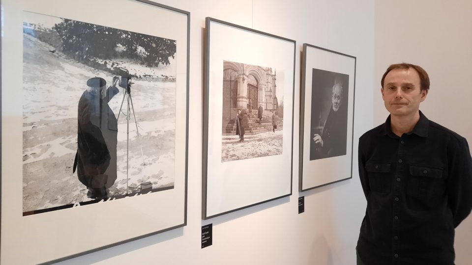 Po bezmála 60 letech vystavuje liberecké muzeum díla českého fotografa Josefa Sudka. Kurátorem je Luděk Lukuvka