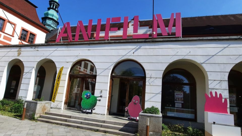 Liberecký zámek je i letos srdcem Anifilmu, sídlí tam například akreditační centrum