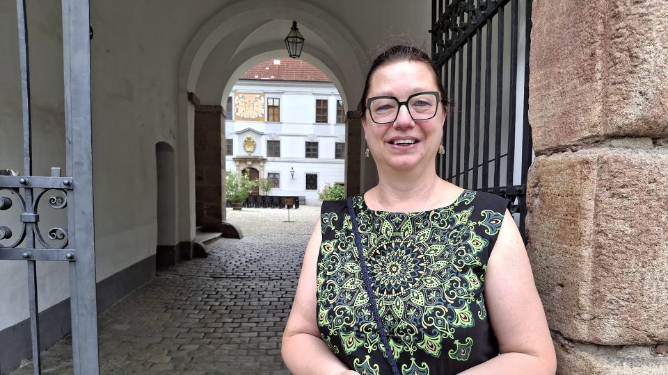 Kastelánka třeboňského zámku Erika Suchanová | foto: Zdeněk Zajíček, Český rozhlas Kastelánka třeboňského zámku Erika Suchanová