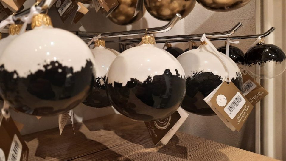 Vánoční ozdoby firmy Decor by Glassor z Liberce