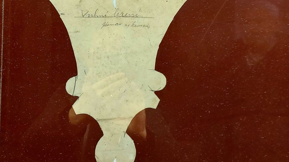 Profil žebra klenby kaple je z velké části ukryt pod omítkou kápí | foto: Jolana Nováková, Český rozhlas Profil žebra klenby kaple je z velké části ukryt pod omítkou kápí