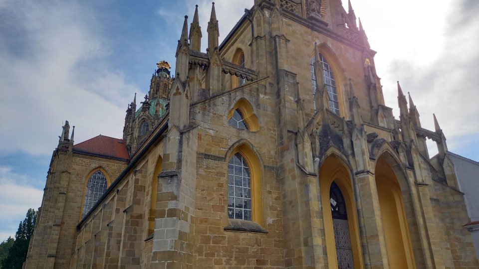 Klášterní kostel Nanebevzetí Panny Marie, sv. Wolfganga a sv. Benedikta