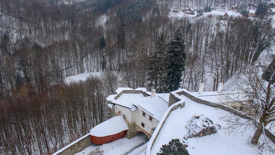 Na Sovinci si můžete projít všech jeho šest nádvoří