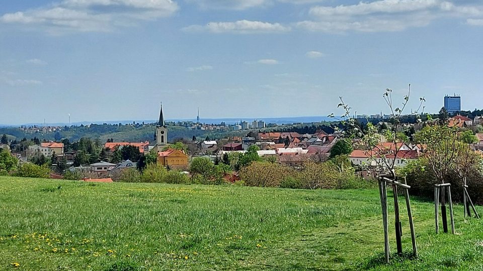 Z vyhlídky rozpoznáte i mnohé známé pražské dominanty