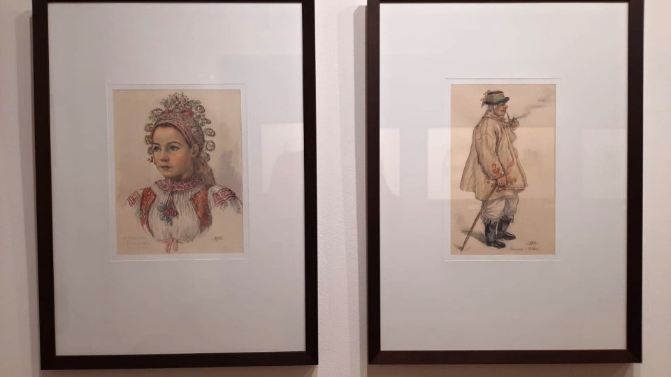 Obrázky ilustrátorky Marie Fischerová-Kvěchové na výstavě v jablonecké Městské galerii MY