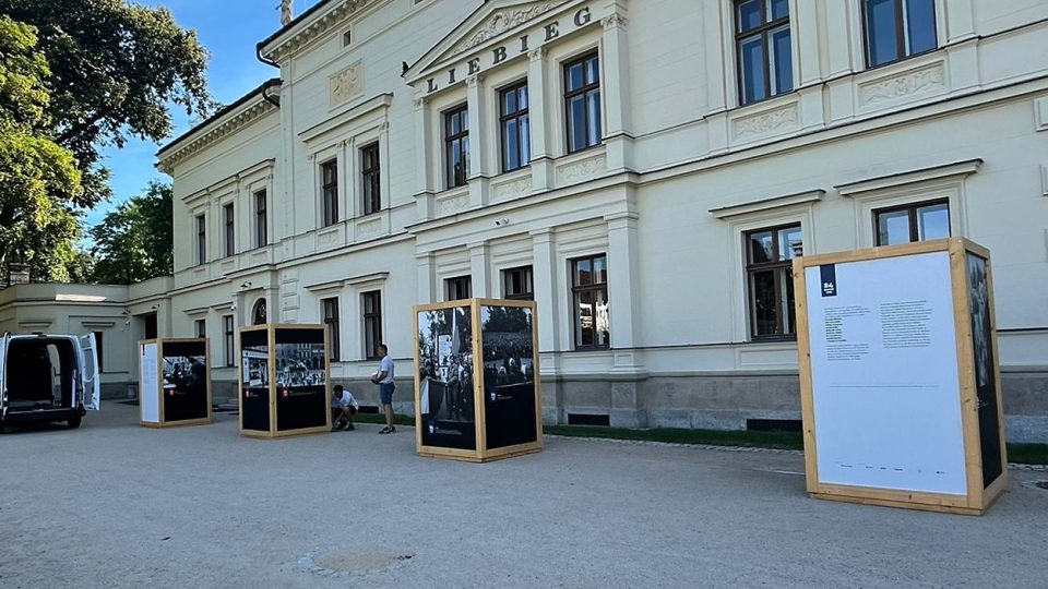 Instalace výstavy Liberecká svědectví 1968 | foto: Pavla Štěpánová Instalace výstavy Liberecká svědectví 1968
