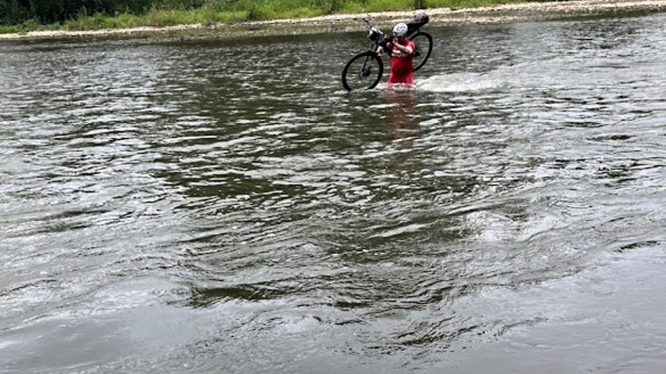 Na dlouhé trase potkal Jan Slanec i další závodníky