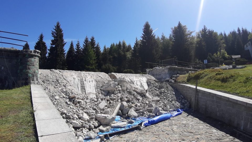 Oprava bezpečnostního přellivu na hrázi Bedřichovské přehrady