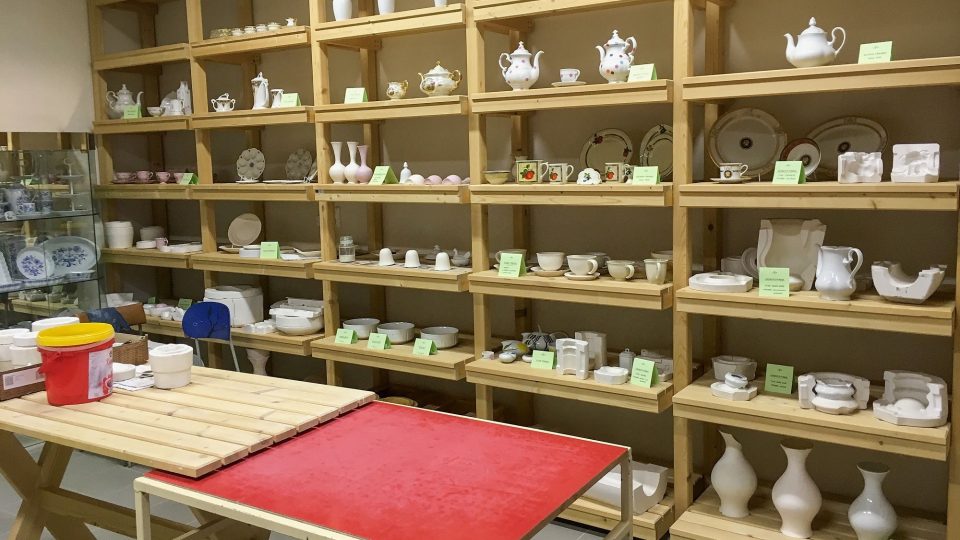 Zasvětí vás i do tajemství výroby porcelánu | foto: Jana Strejčková, Český rozhlas Zasvětí vás i do tajemství výroby porcelánu