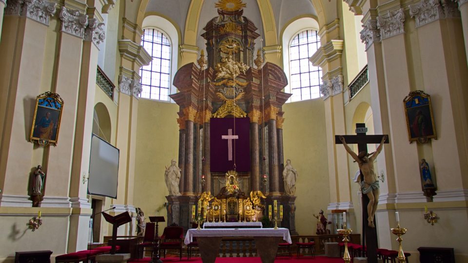Interiér baziliky Navštívení Panny Marie v Hejnicích