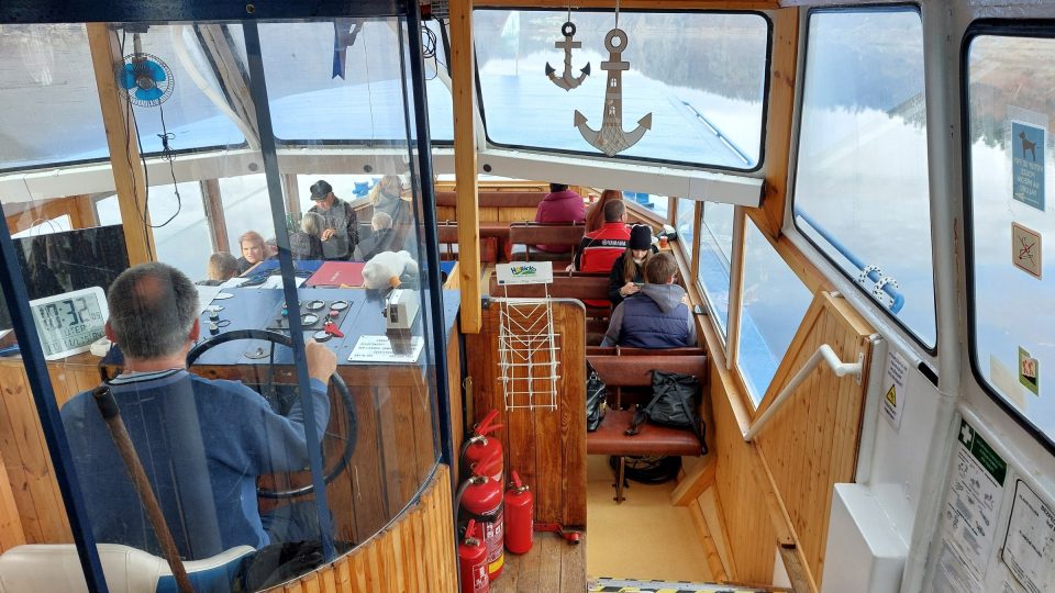 Prostory v lodi jsou chráněné před větrem