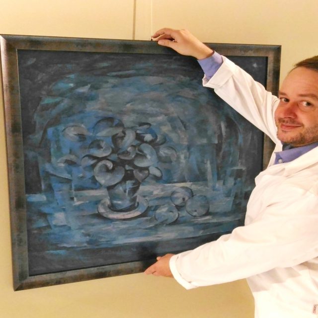 „Snažíme se oslovovat mladé umělce,  věřím,  že pro sběratele to bude velmi zajímavé, “ říká kurátor Václav Havelka | foto: Lucie Fürstová,  Český rozhlas Liberec