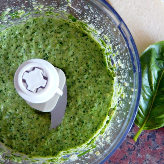 Příprava pesta | foto: Leona Meindlová