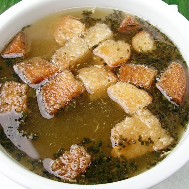 Česnečka chutná nejlépe po bujarých oslavách  (ilustrační snímek) | foto:  CC BY 3.0,   Nillerdk