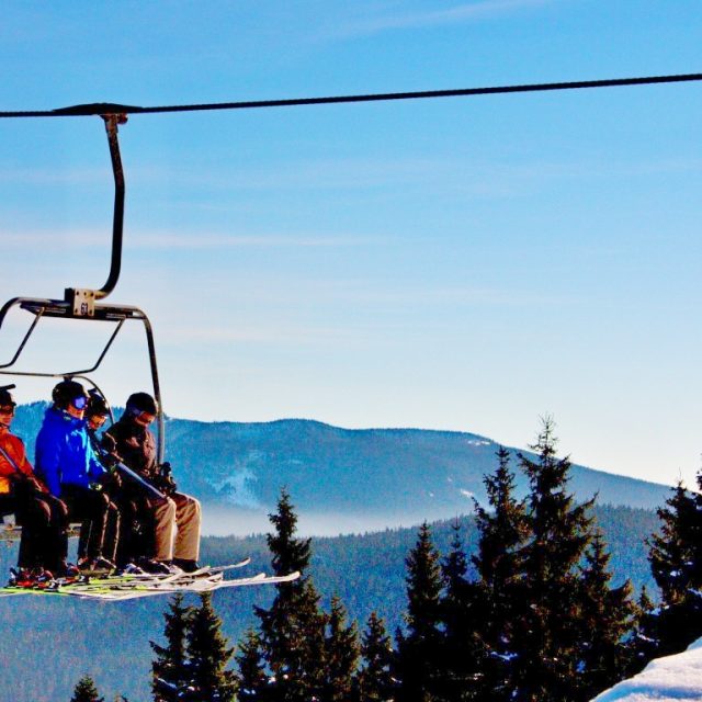 Lanovka na Čertovu horu v Harrachově  (ilustrační foto) | foto: Jaroslav Hoření,  Český rozhlas