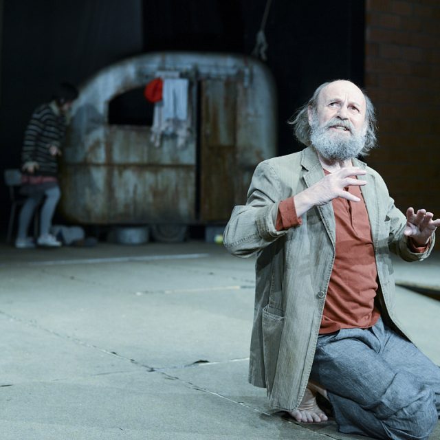 Václav Helšus v hlavní roli inscenace Malého divadla Mysteria Buffa | foto:  Divadlo F. X. Šaldy,  Roman Dobeš