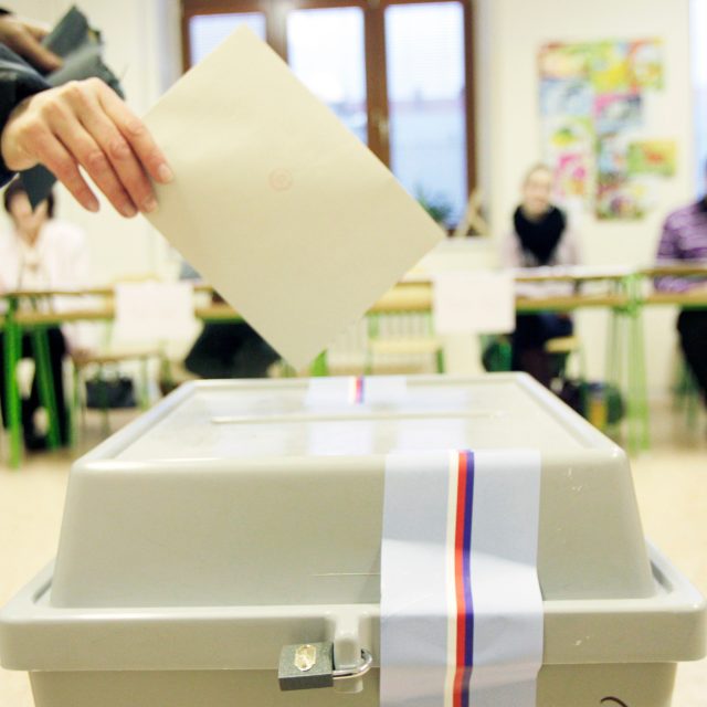 Volby,  volební urna,  ilustrační foto | foto: Fotobanka Profimedia