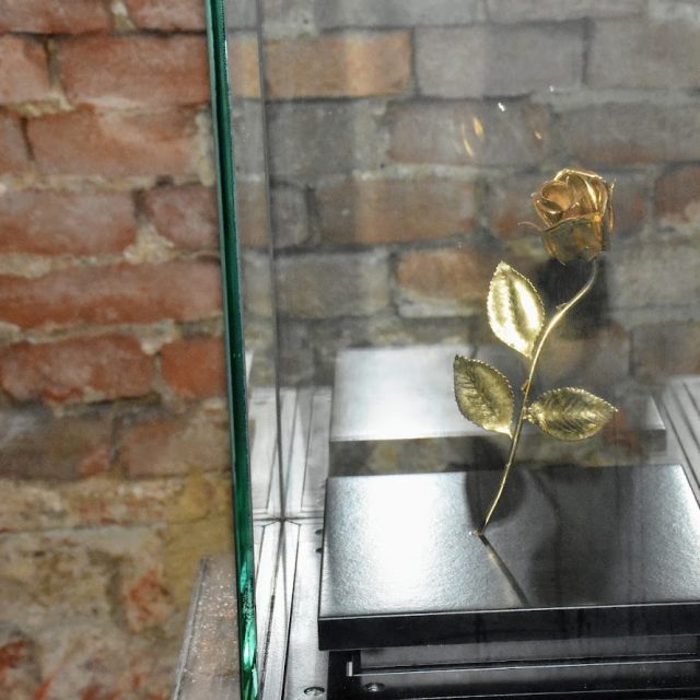 Bazilika nanebevzetí Panny Marie a svatých Cyrila a Metoděje na Velehradě,  zlatá růže | foto: Zdeněk Urbanovský,  Český rozhlas