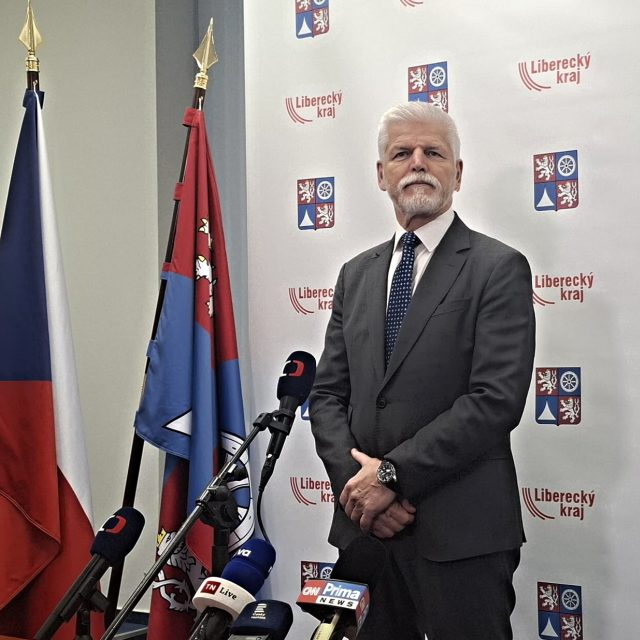 Prezident Petr Pavel na tiskové konferenci v budově Krajského úřadu Libereckého kraje | foto: Jana Pavlíčková,  Český rozhlas