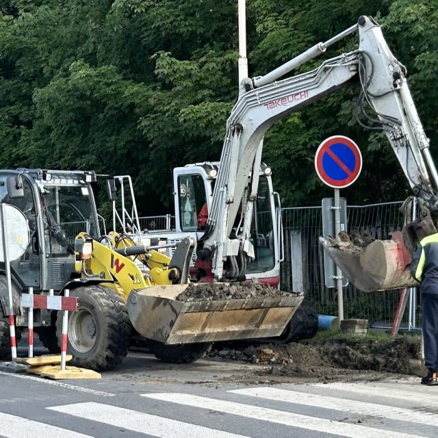 Oprava silnice - ilustrační snímek | foto: Jiří Jelínek,  Český rozhlas