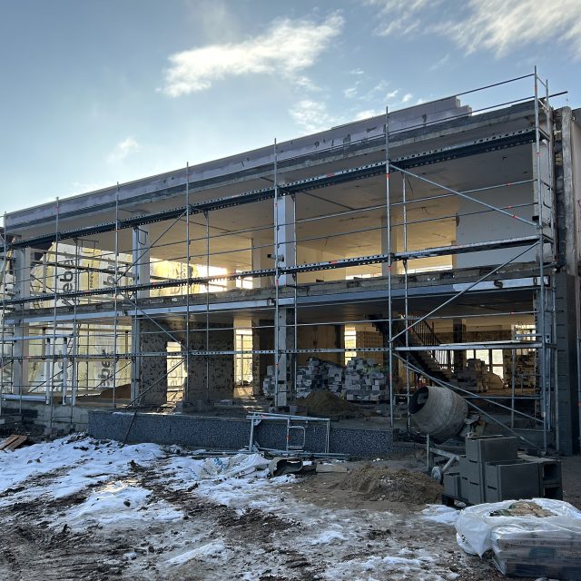 Bývalé divadlo po sovětské armádě v Ralsku - Kuřívodech | foto: Jiří Jelínek,  Český rozhlas