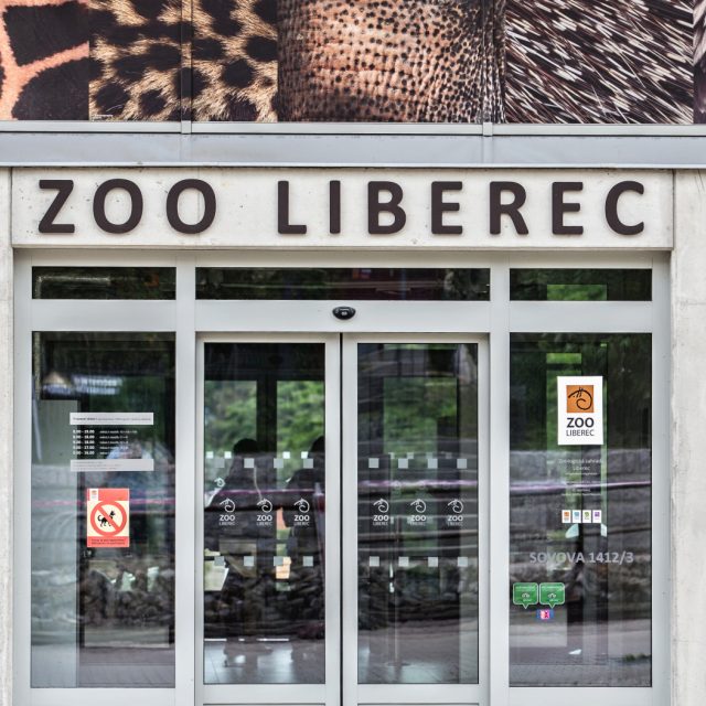 Vchod do Zoo Liberec  (edit) | foto: Jaroslav Tomášek