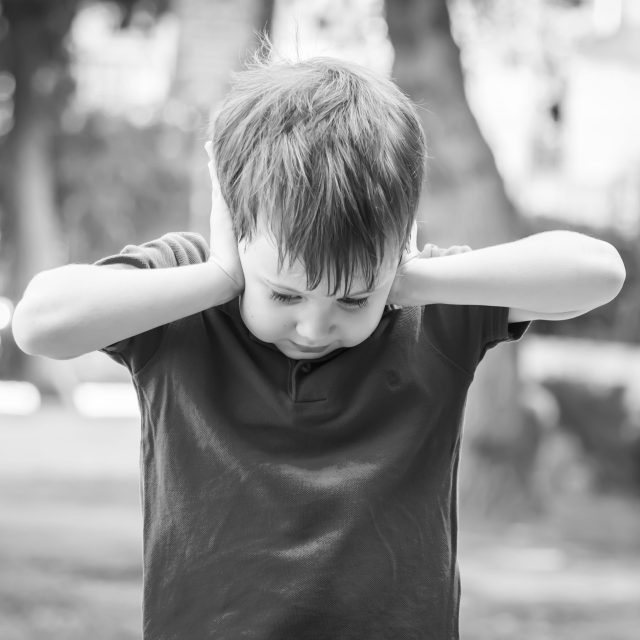 „Spousta rodičů si představí právě tu nejtěžší formu autismu,  ale tak to není. Zhruba polovina dětí nemá poruchu intelektu,  naopak – jsou hodně šikovní. A když dostanou přiměřenou podporu,  jsou se pak schopni dál rozvíjet, “ tvrdí psycholožka. | foto: Profimedia