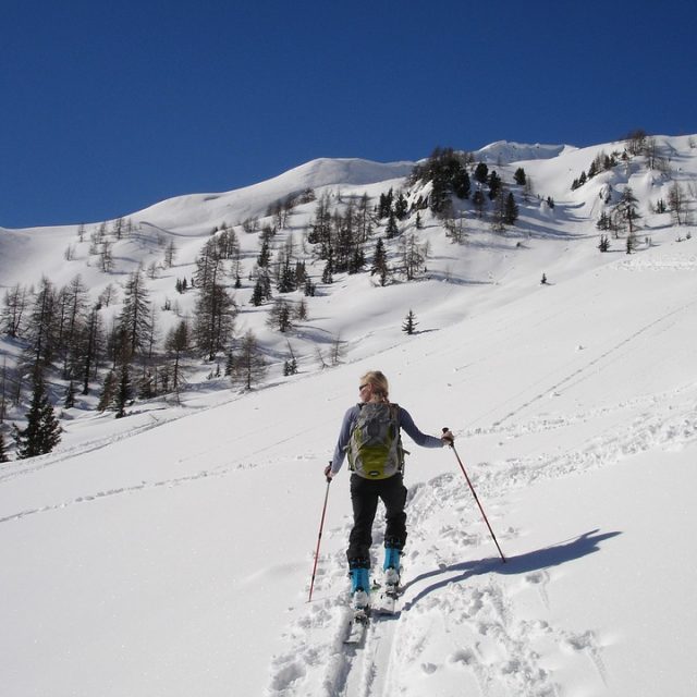 V KRNAP přibývá skialpinistů,  kteří jezdí mimo vyznačené cesty  (ilustrační snímek) | foto: Pixabay