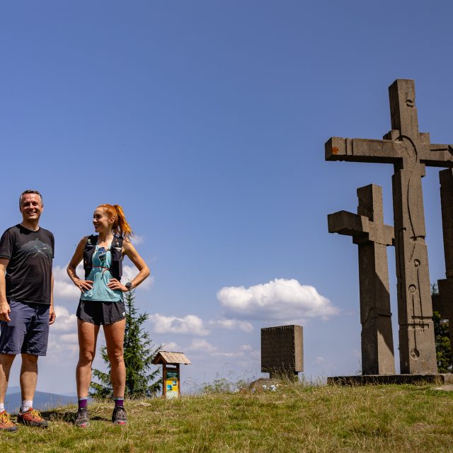Pavel Sladký a Lenka Poláčková na vrcholu Velkého Javorníku | foto: Jan Poláček