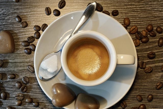Espresso,  káva,  zrna,  šálek | foto: Fotobanka Pixabay,  CC0 1.0