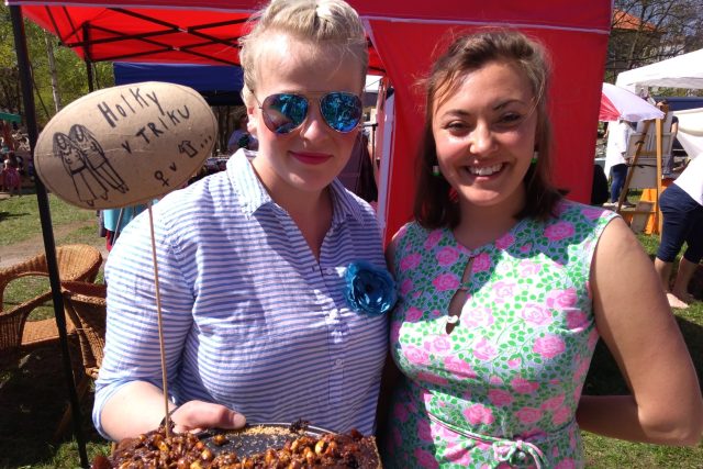 Na Tatrzích mohli lidé ochutnat i zdravé pamlsky,  dortíky pro vegany | foto: Lucie Fürstová